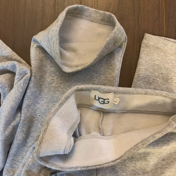 SOLD - UGG Pajama set - Picture 4 of 8